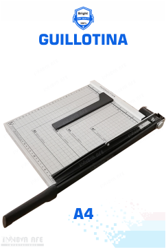 Panel de seguridad y ajustes de la guillotina A3 Innova AFE